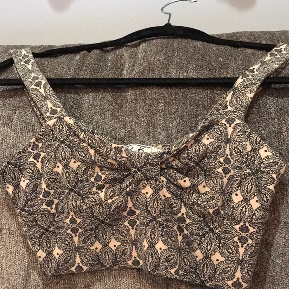 Chloe k crop top. Size xs. Nude - Picture 1 of 2